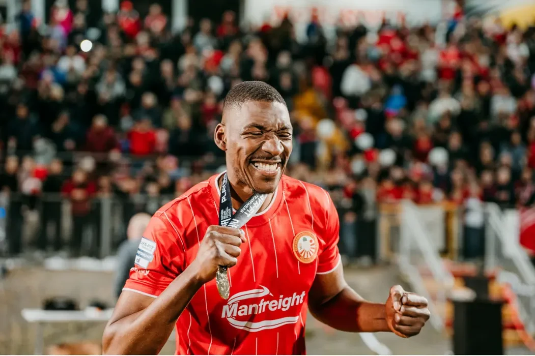 Professional Football Player & Content Creator
